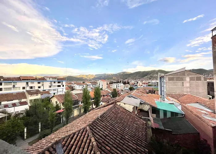 Casita Spacious 2br Great Views, Balcony, Wifi Apartment Cusco