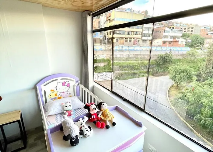 Casita Spacious 2br Great Views, Balcony, Wifi Apartment *