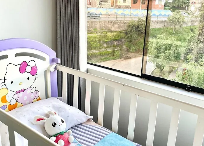 Casita Spacious 2br Great Views, Balcony, Wifi Apartment Cusco