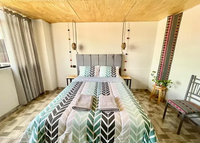 Casita Spacious 2br Great Views, Balcony, Wifi Apartment *