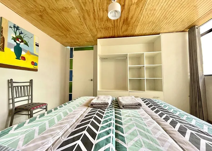 Casita Spacious 2br Great Views, Balcony, Wifi Apartment
