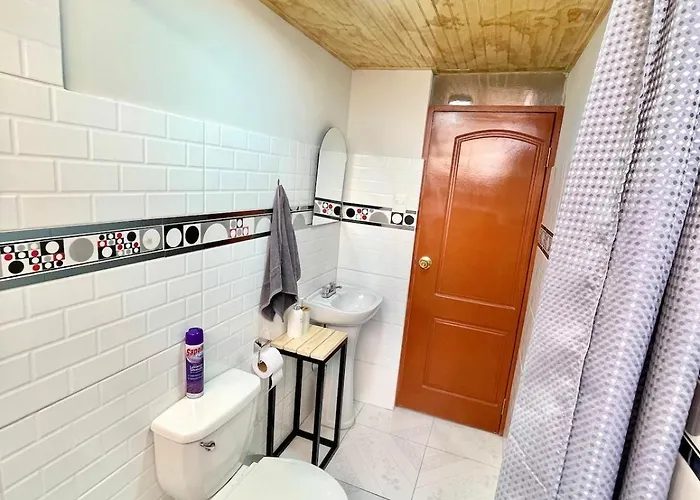 Casita Spacious 2br Great Views, Balcony, Wifi